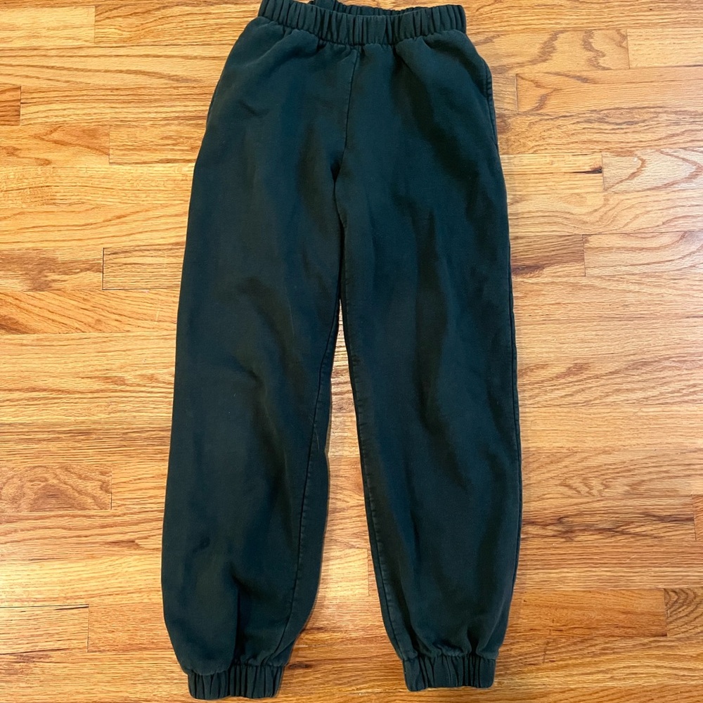 Brandy Melville dark green Rosa sweatpants